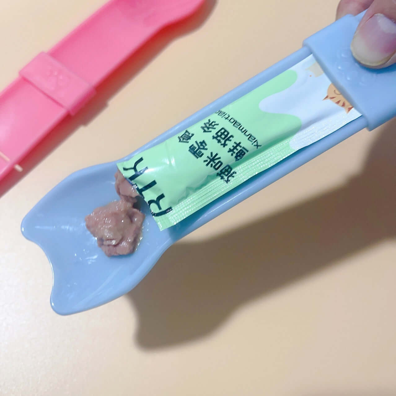 droppzza-home-fashion-new-cat-bar-feeding-spoon